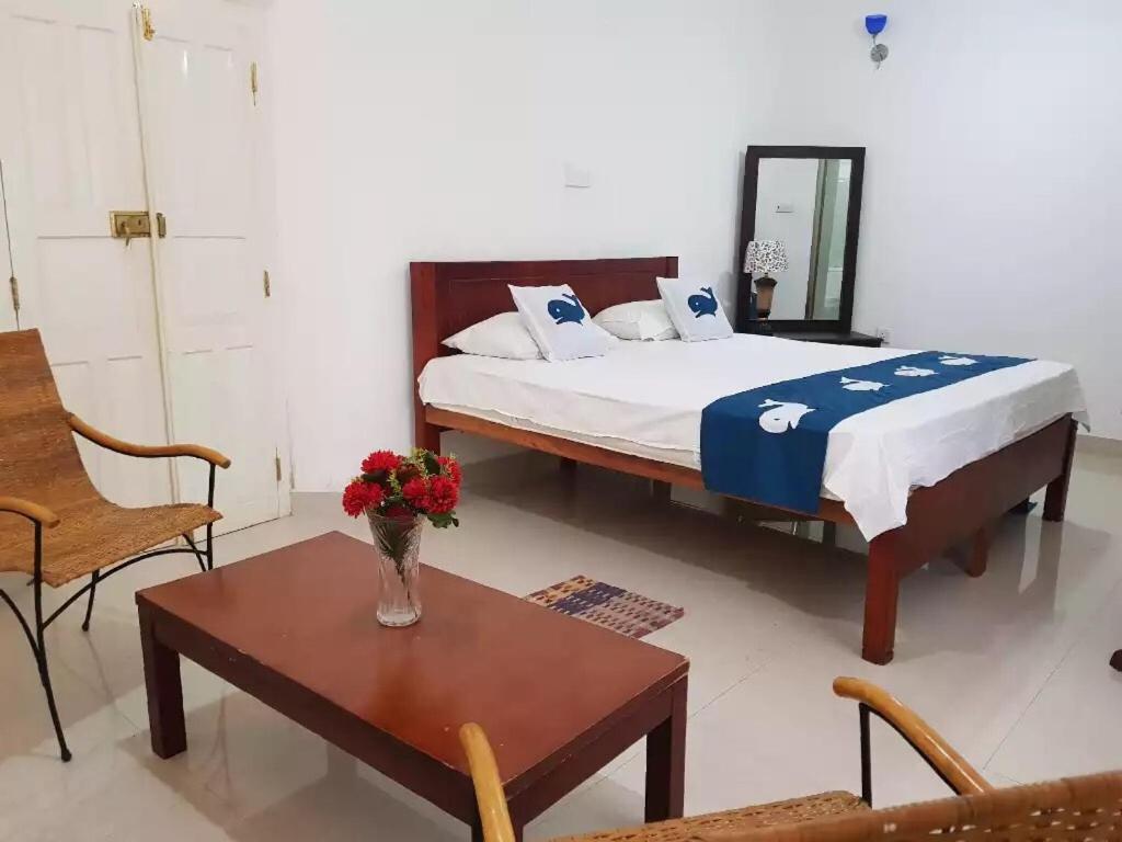 Ilamparuma Hotel Weligama Exterior photo