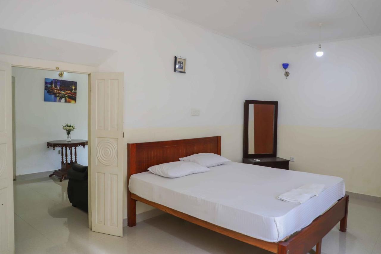 Ilamparuma Hotel Weligama Exterior photo