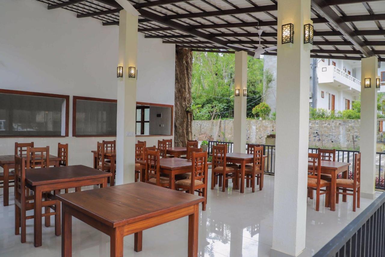 Ilamparuma Hotel Weligama Exterior photo